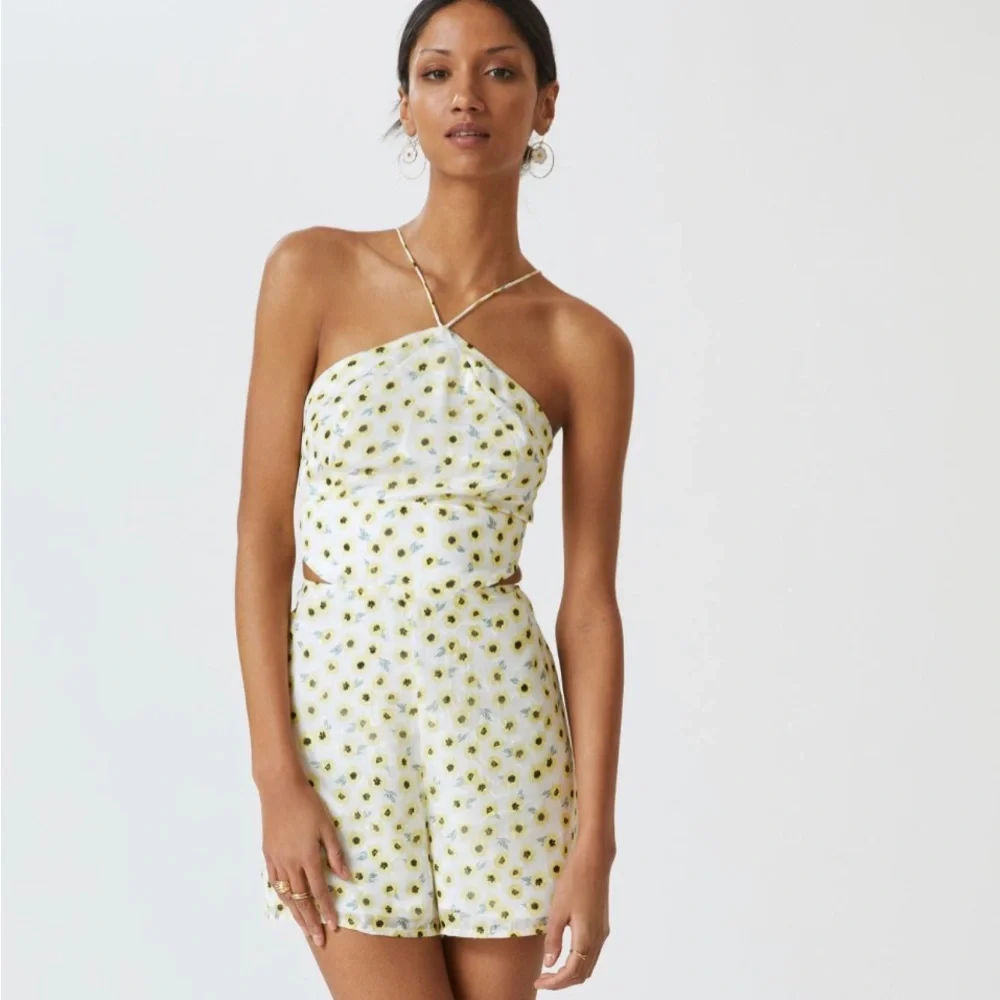 Anthropologie Hutch Ditsy Floral Seaside Romper Size 6 New With Tags